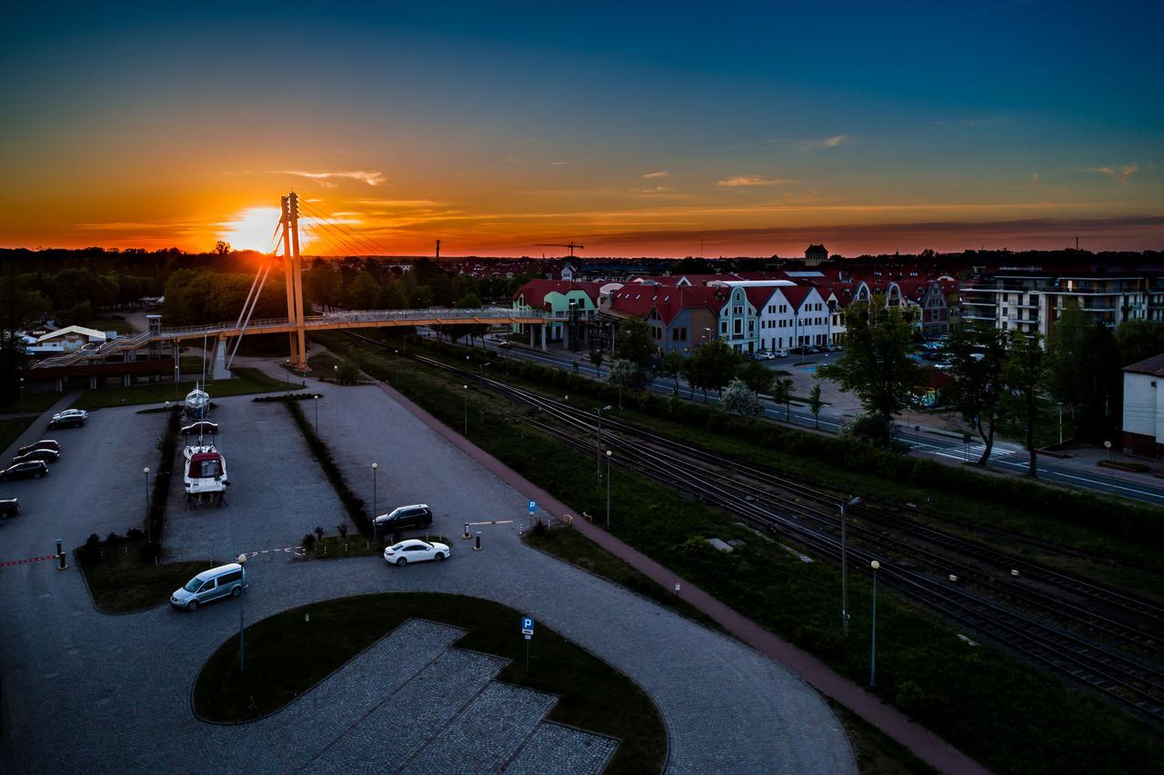 Widok Na Mazury Apartament Przy Porcie Lötzen Exterior foto